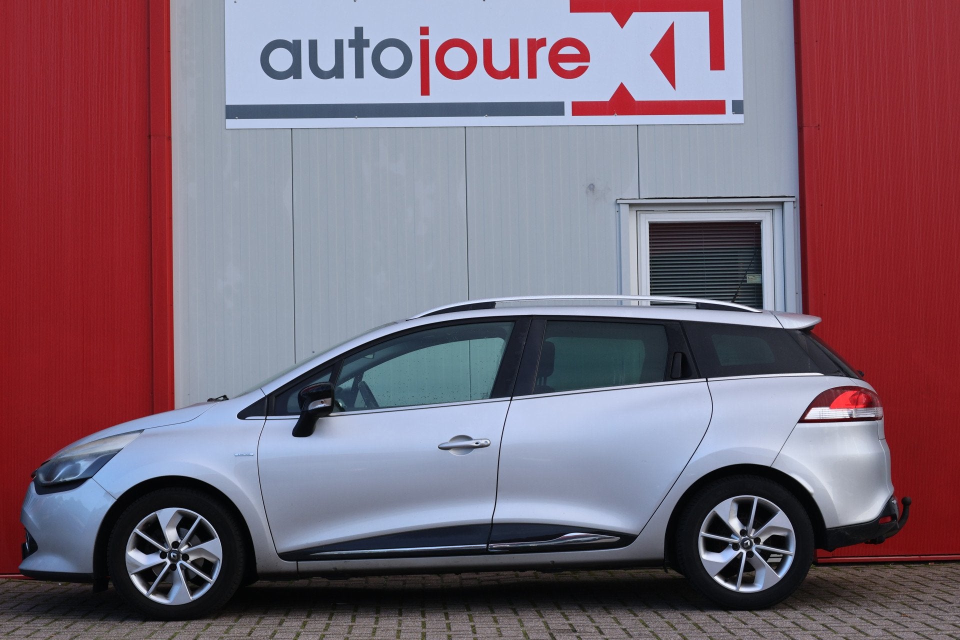 Renault Clio Estate 1.5 dCi ECO Limited | Climate Control |, Auto's, Voorwielaandrijving, Stof, Gebruikt, 4 cilinders