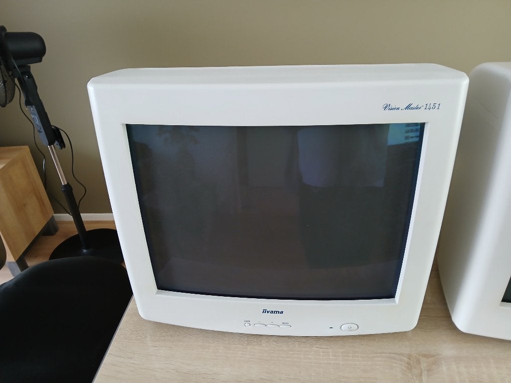 Iiama CRT monitor 19 inch ., Computers en Software, Monitoren, Ophalen, Gebruikt, Iiyama, 101 t/m 150 Hz