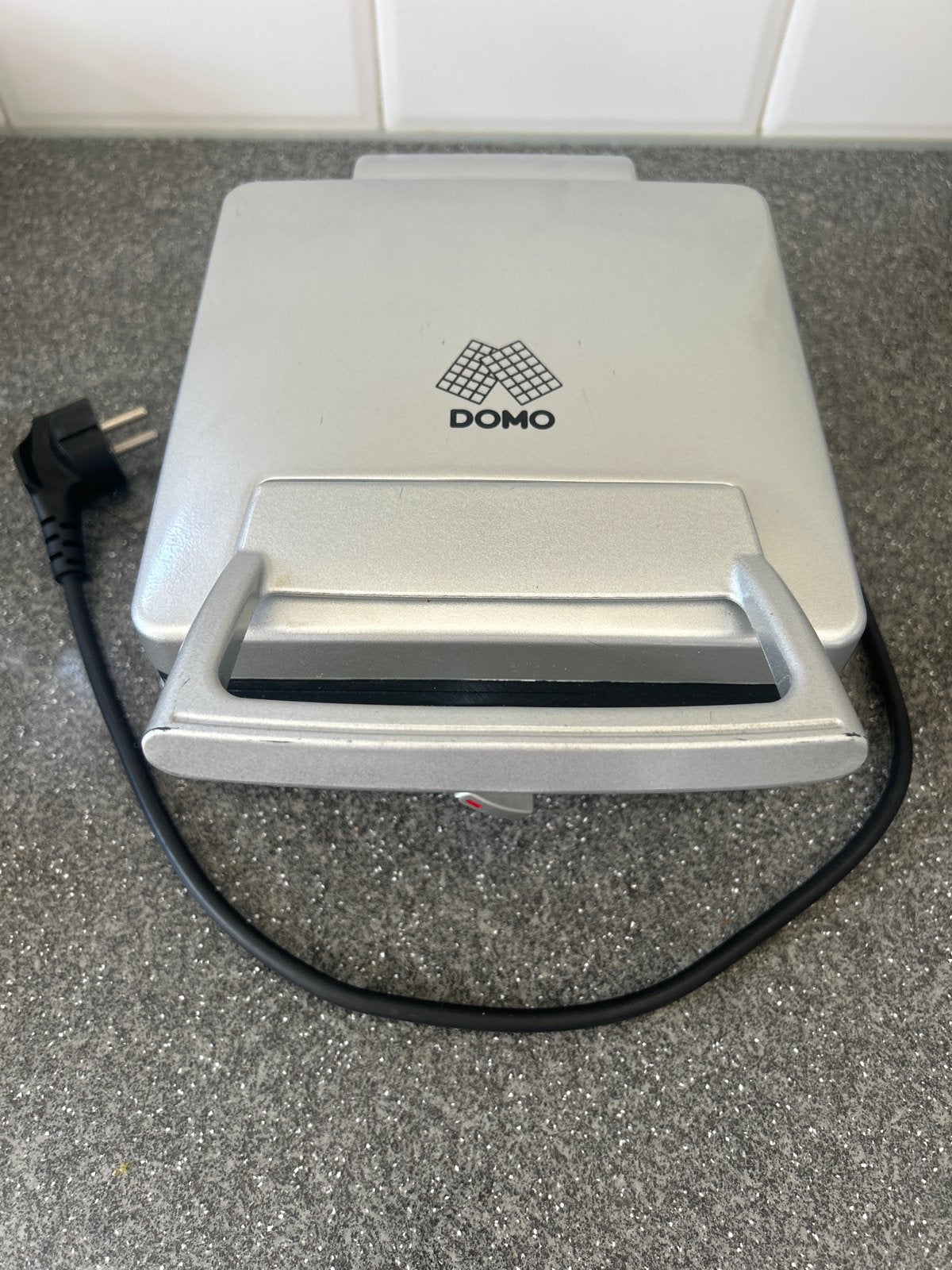 DOMO Wafelmaker DO9047W/N - Wafelijzer, Witgoed en Apparatuur, Wafelijzers, Gebruikt, Ophalen
