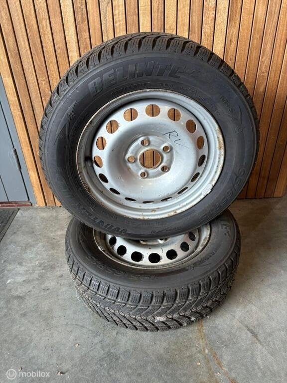 Set van 2 stuks! Stalen velg met goede winterbanden o.a. VW, Gebruikt, Ophalen of Verzenden, Band(en)