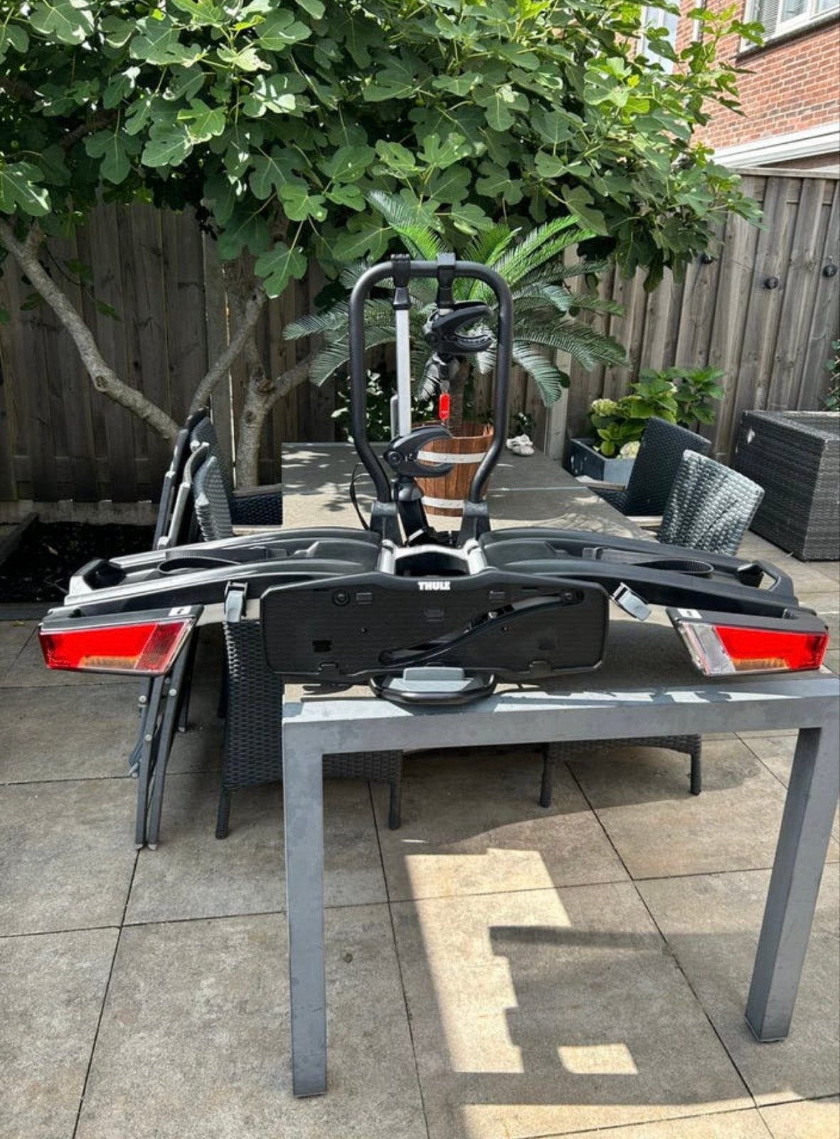 Thule EasyFold XT2 933, Auto diversen, Fietsendragers, Ophalen, Zo goed als nieuw, 2 fietsen, Trekhaakdrager