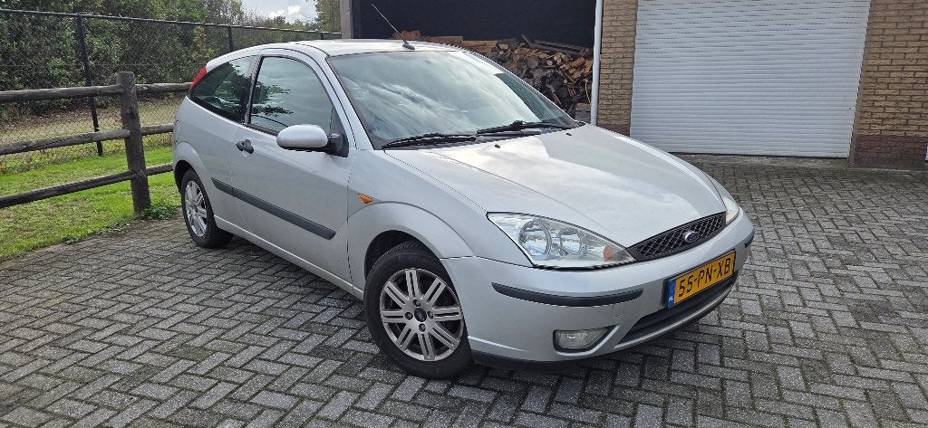 Ford Focus 1.6 | APK 20-03-2027 | Nieuwe banden | Opknapper, 1596 cc, 15 km/l, 565 kg, Zwart