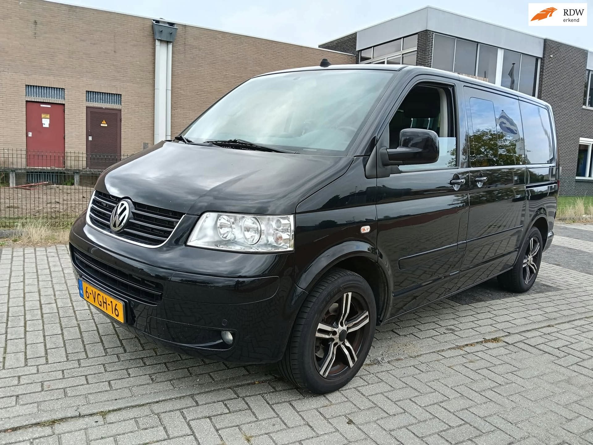 Volkswagen Transporter Multivan 2.5 TDI Automaat Edition DC, Traction-control, Gebruikt, Zwart, Volkswagen