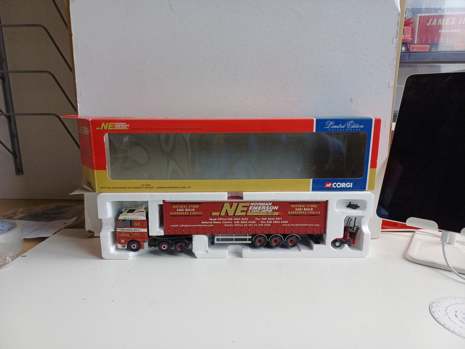 M.A.N. Corgi 1;50 Norman Emerson, Ophalen of Verzenden, Auto, Corgi