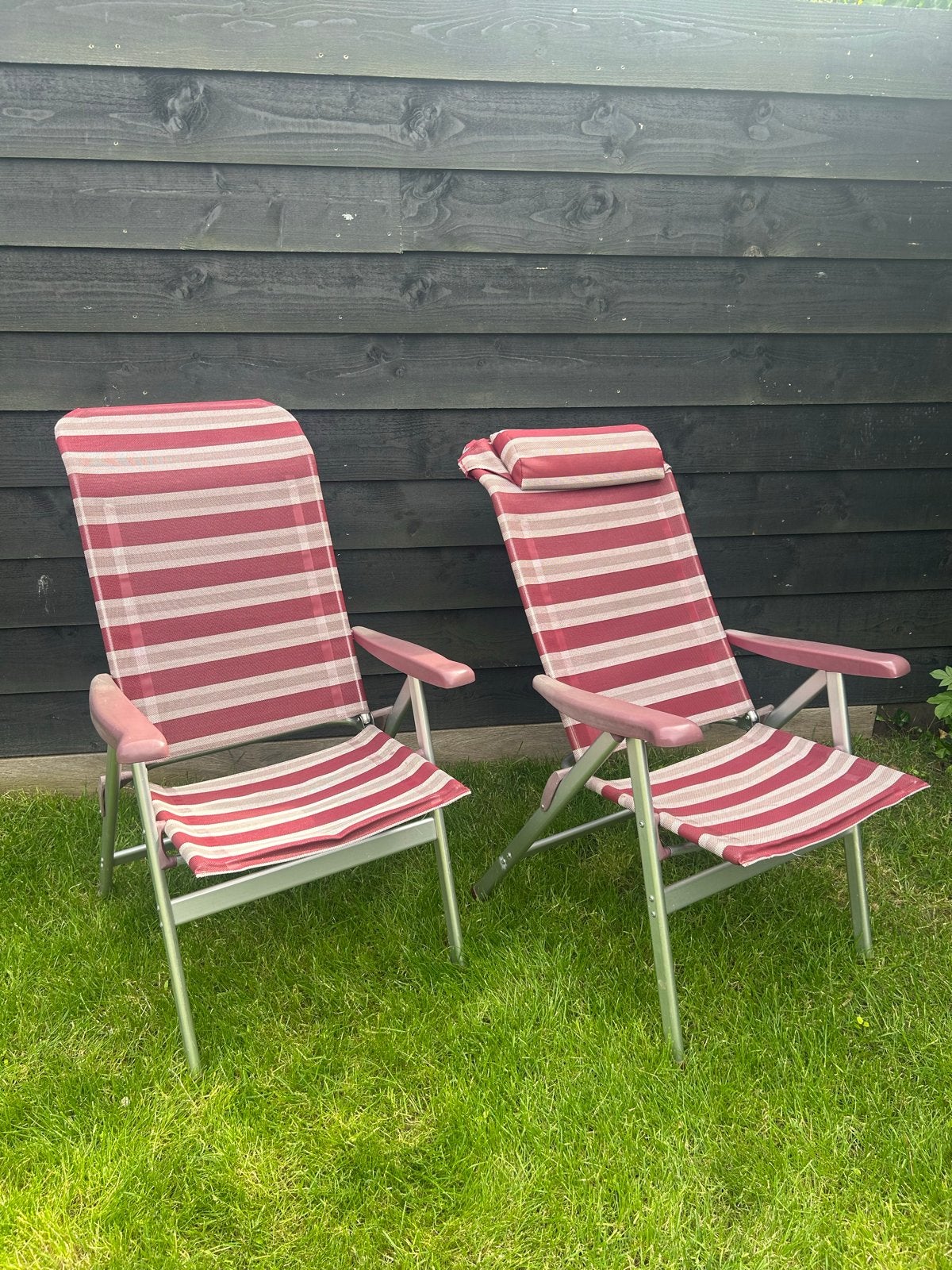 2x Opvouwbare Crespo Campingstoelen - Rood/Wit Gestreep, Caravans en Kamperen, Ophalen, Zo goed als nieuw, Campingstoel