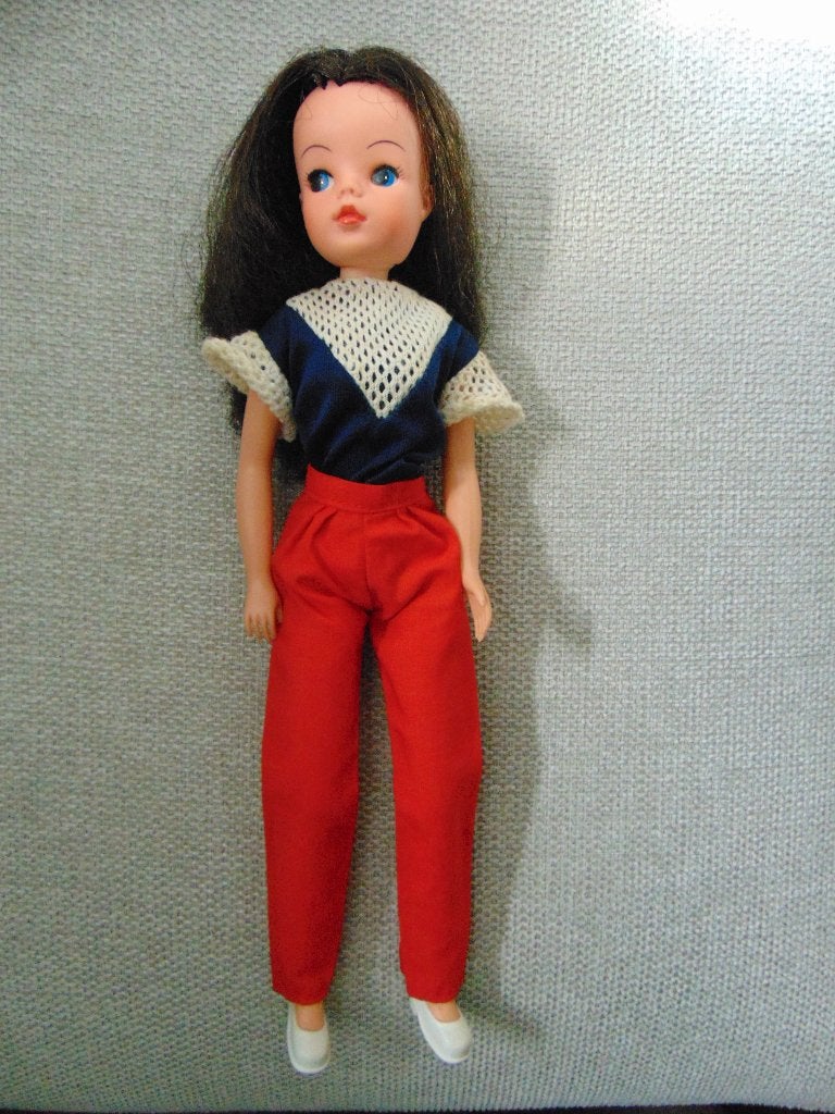 Sindy popje  in outfit Casuals, Verzamelen, Ophalen of Verzenden, Gebruikt, Pop