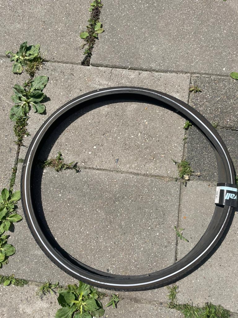 2x Buitenband 28 inch NIEUW, Ophalen, Zo goed als nieuw