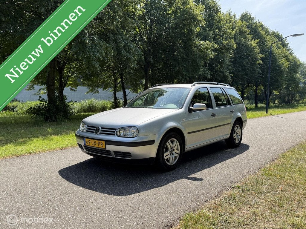 Volkswagen Golf Variant 1.6 Comfortline*AUTOMAAT*NW APK*AIRC, Auto's, Volkswagen, Gebruikt, Zwart, 4 cilinders, 600 kg