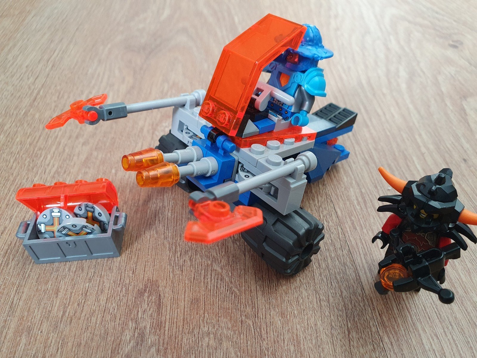 Lego Nexo Knights 70310, Gebruikt, Overige thema's, Lego, Ophalen of Verzenden