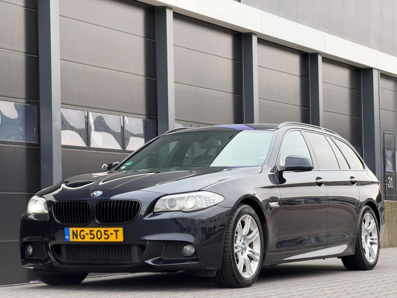 BMW 5 Serie 530d M-Pakket Leer Clima PDC (bj 2011), Automaat, 1780 kg, Achterwielaandrijving, 2993 cc