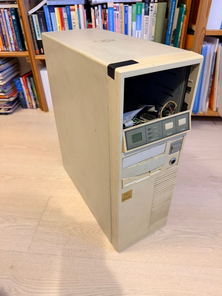 Vintage Full-AT Tower (Hiron) — 3 5,25" bays AT-voeding, Ophalen of Verzenden