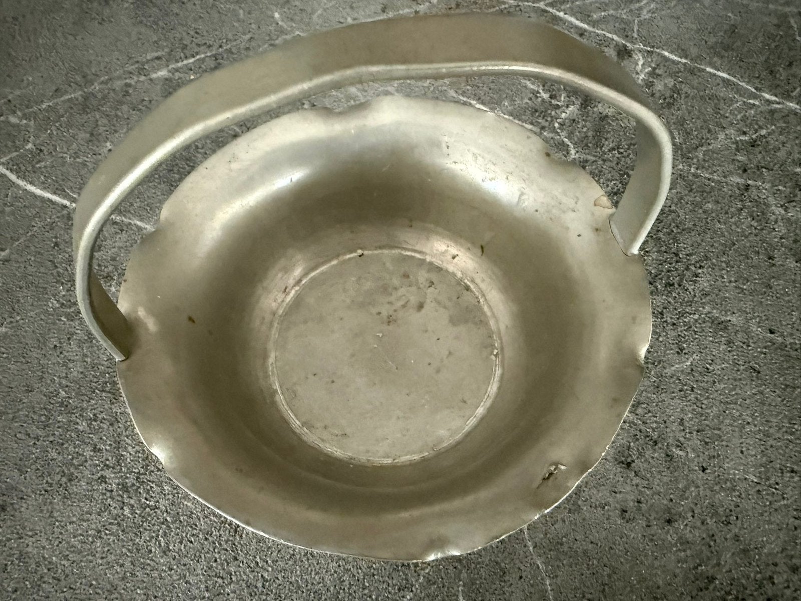 Schaaltje Banka tin Indonesië. Ø11cm., Ophalen of Verzenden