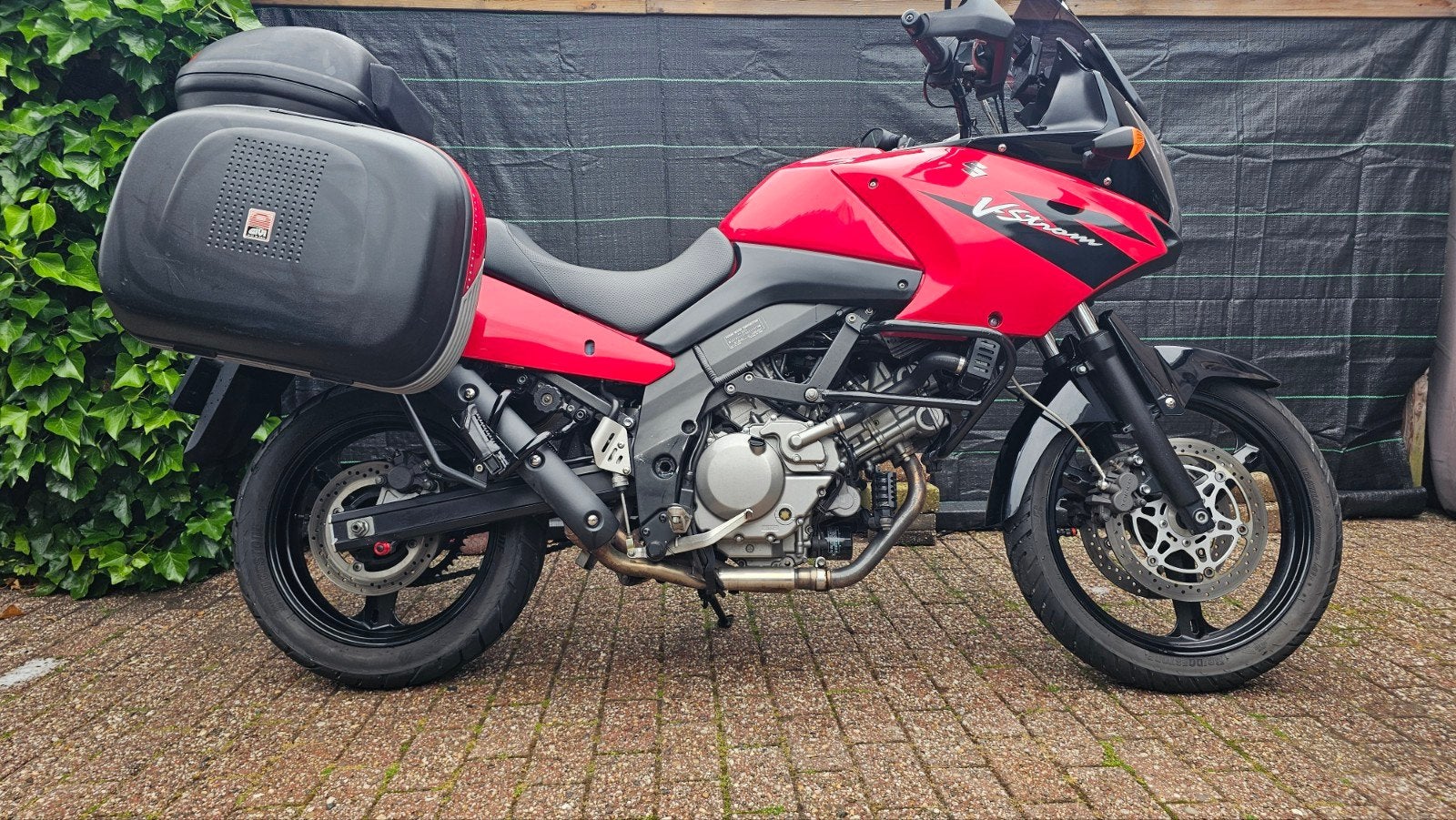 Zeer complete Suzuki V-Strom DL650 (2005) – Full Options, Handvatverwarming, 2 cilinders, Motorrijbewijs A, Particulier
