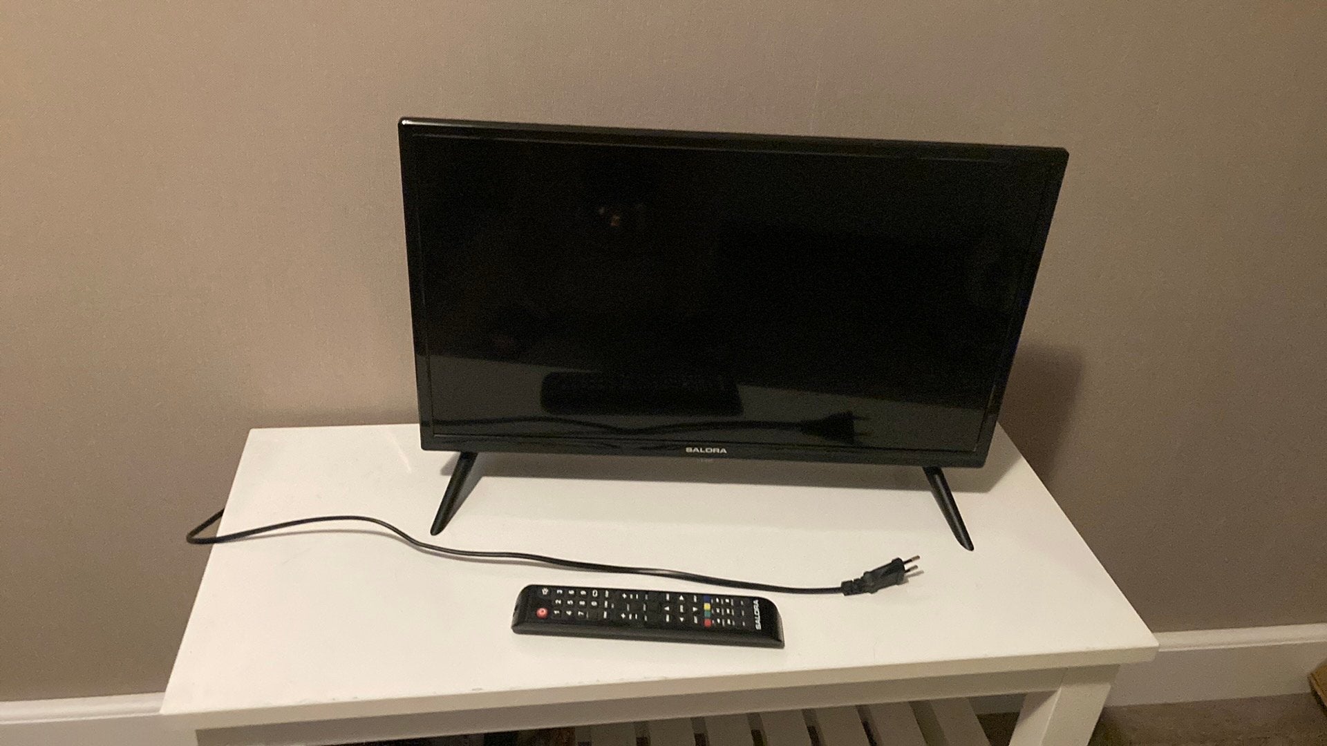 De Salora 24LED1600, Ophalen, Zo goed als nieuw, 50 Hz, Overige merken
