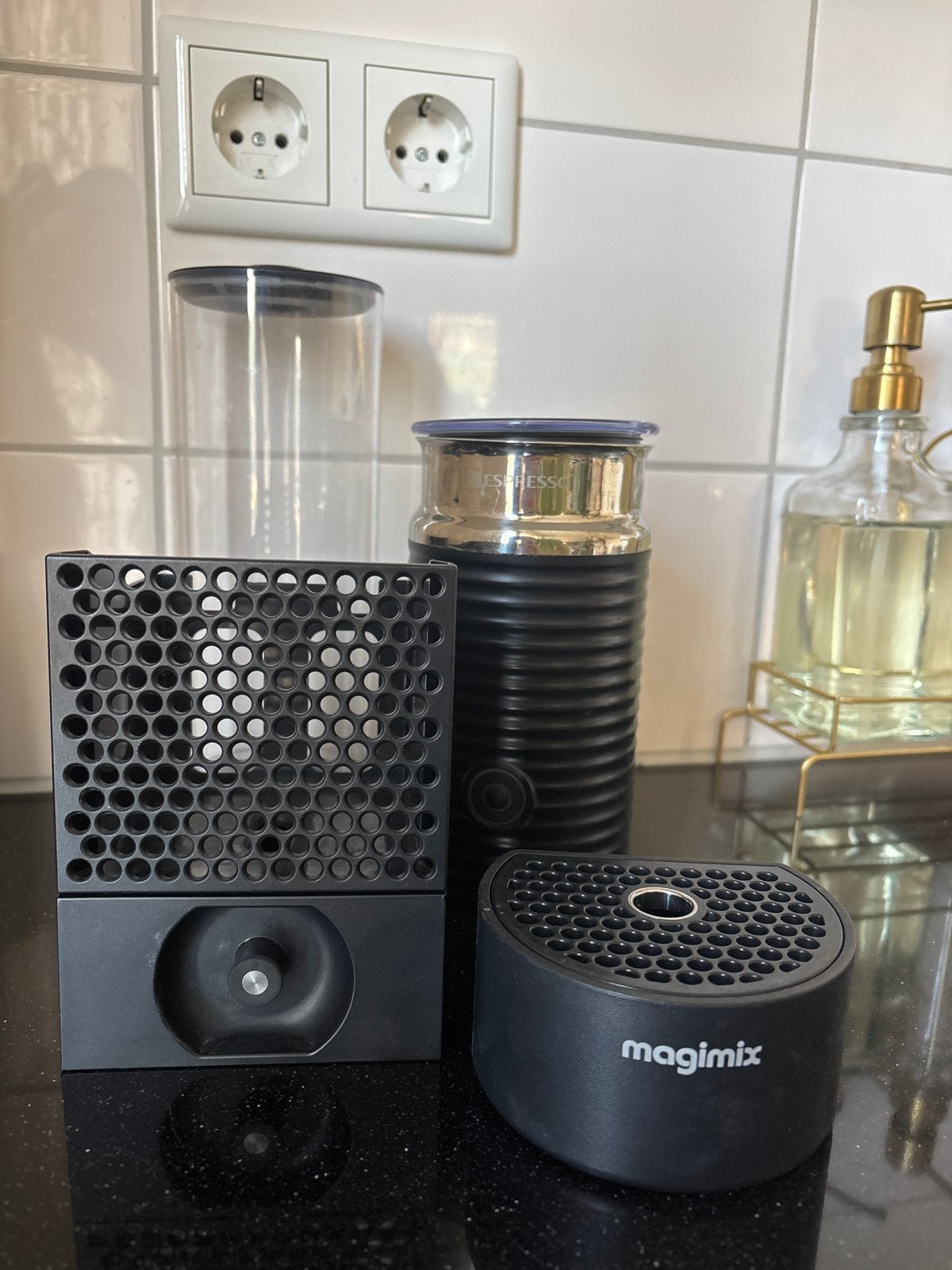 Nespresso onderdelen: Melkopschuimer, opvangbak, reservoir, Ophalen of Verzenden, Gebruikt