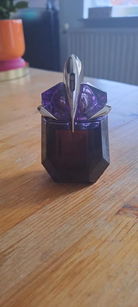 Parfum alien 30ml, Ophalen of Verzenden, Zo goed als nieuw, Jongen of Meisje