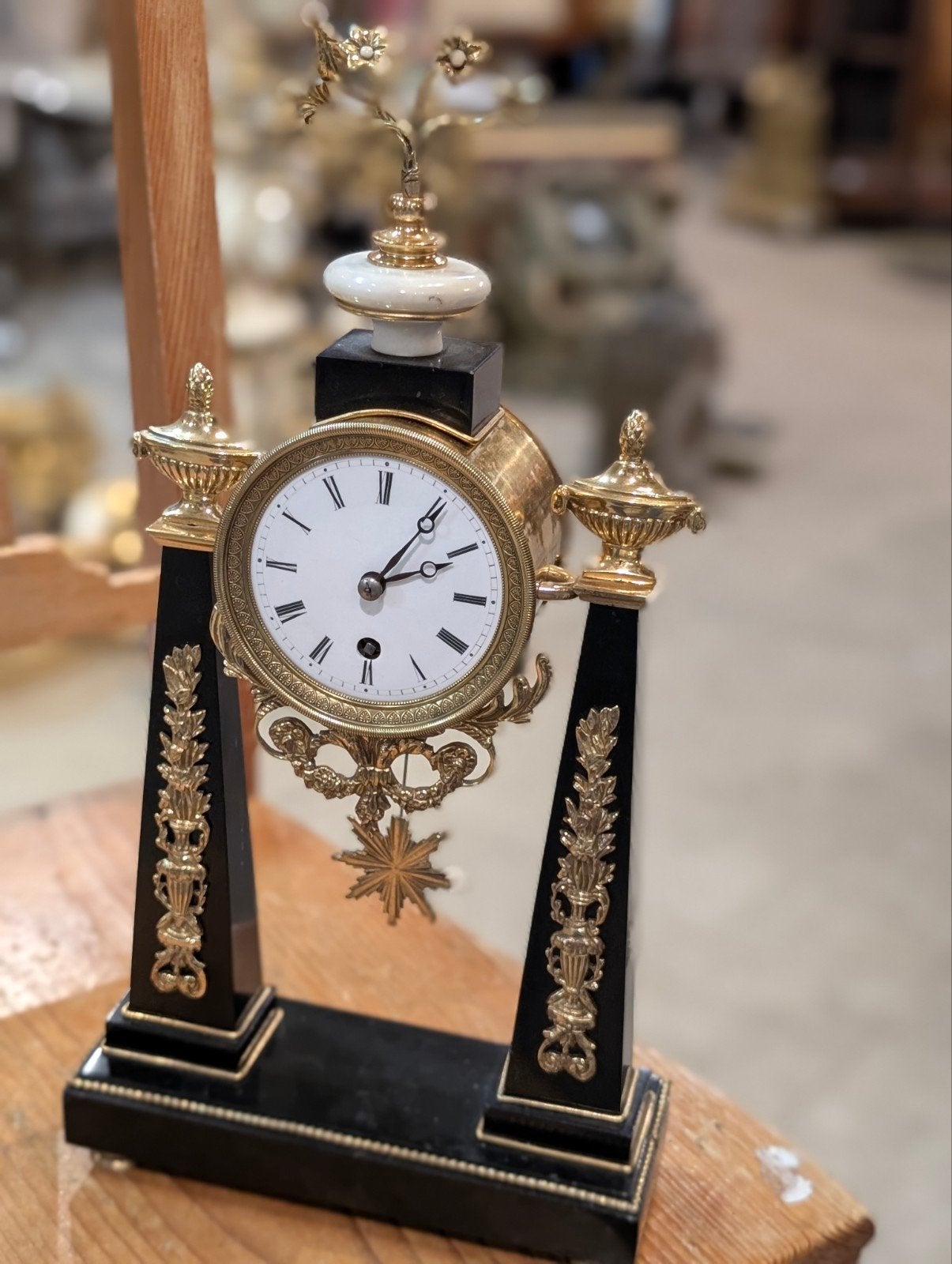 antieke Franse pendule €150.  39 cm hoog, Ophalen