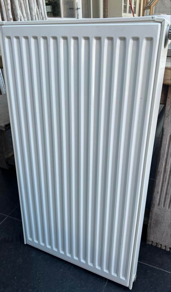 Radiator Thermrad met Heimeier thermostaat, Ophalen, Radiator, Minder dan 60 cm, Zo goed als nieuw