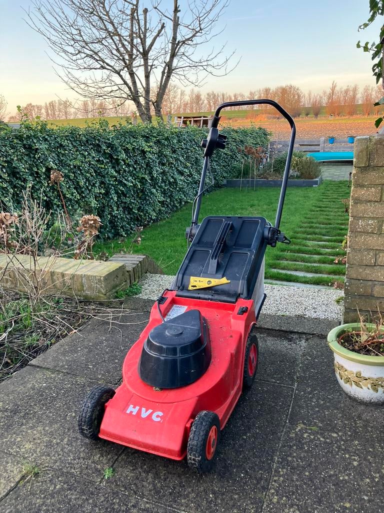 Grasmaaier te koop!, Tuin en Terras, Cirkelmaaier, Gebruikt, Elektrische grasmaaier, Ophalen of Verzenden
