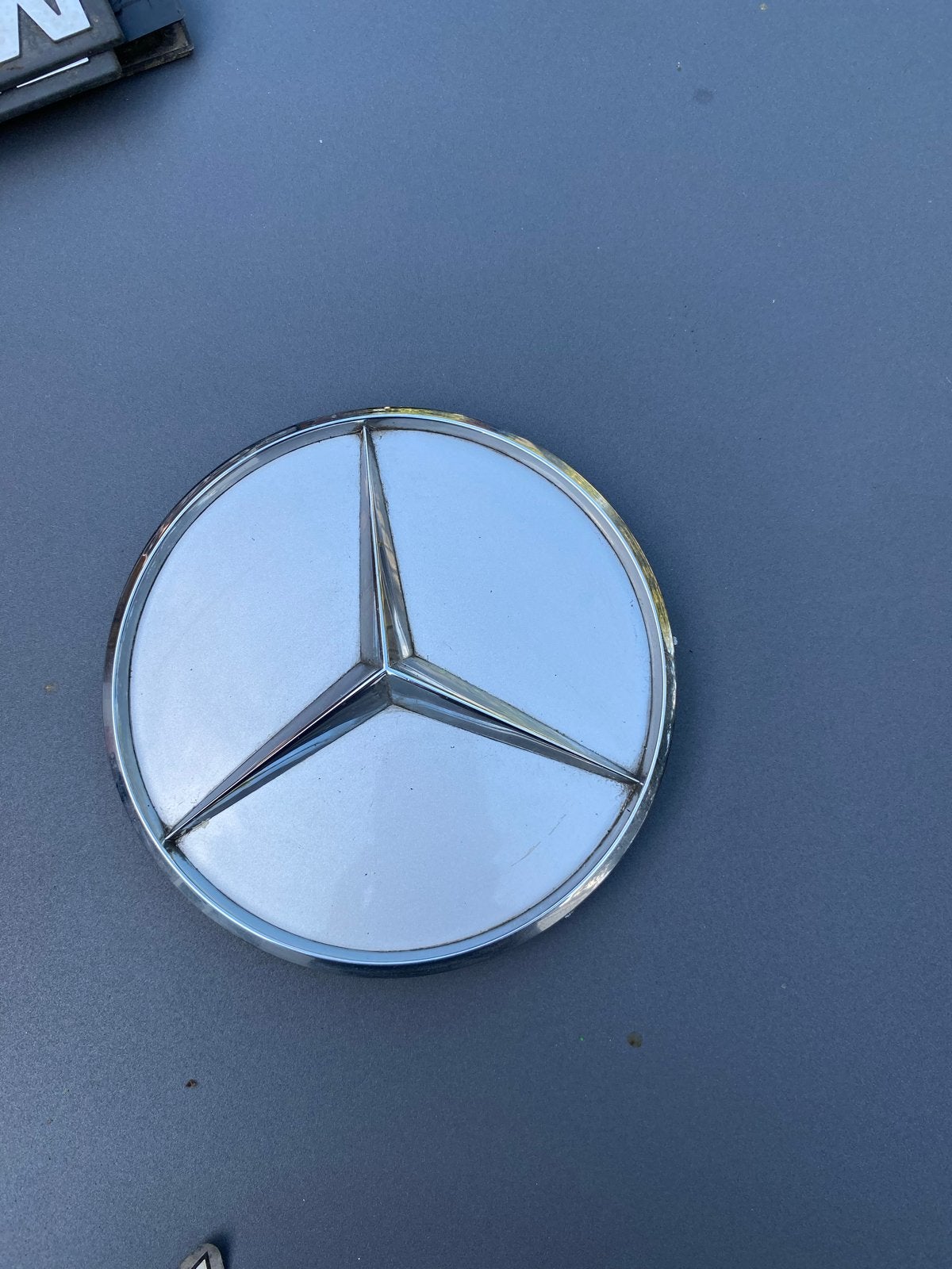 Mercedes-Benz Ster Logo Embleem Motorkap 1244011424, Auto-onderdelen, Ophalen of Verzenden, Gebruikt, Mercedes-Benz, Motorkap
