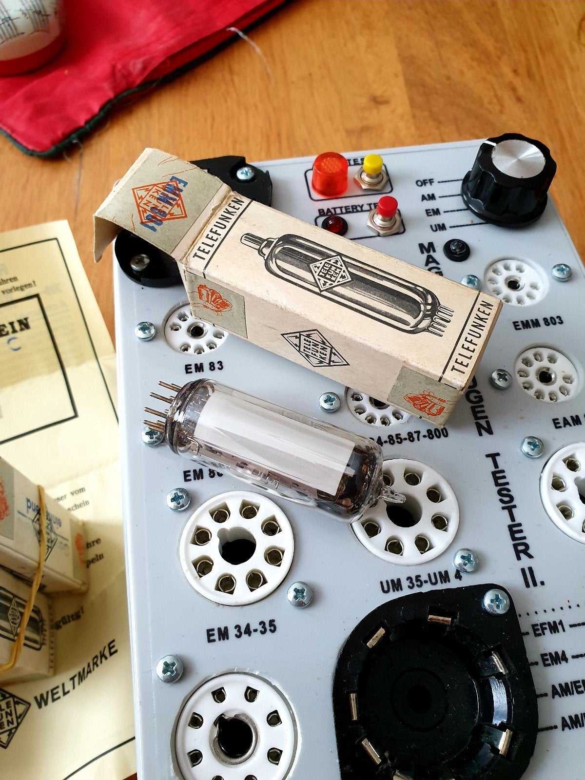 Telefunken EMM801 Radiobuis Nieuw in Doos Getest, Ophalen of Verzenden