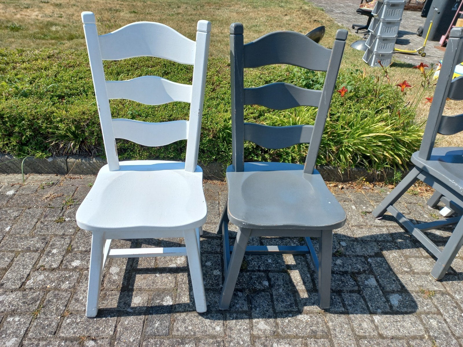 6 zware houten stoelen - Wit en Grijs, Ophalen