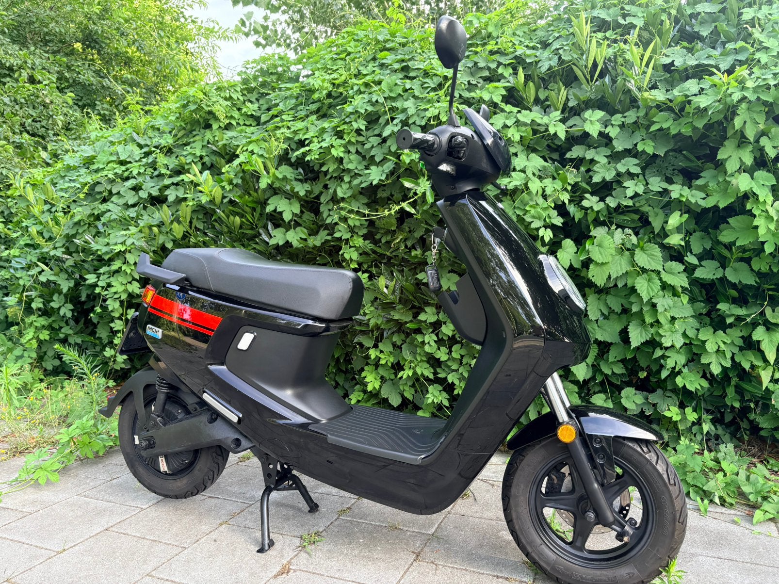 Niu MQI+Sport Black on Black eclectische Scooter, Ophalen, Gebruikt, Maximaal 45 km/u, Elektrisch