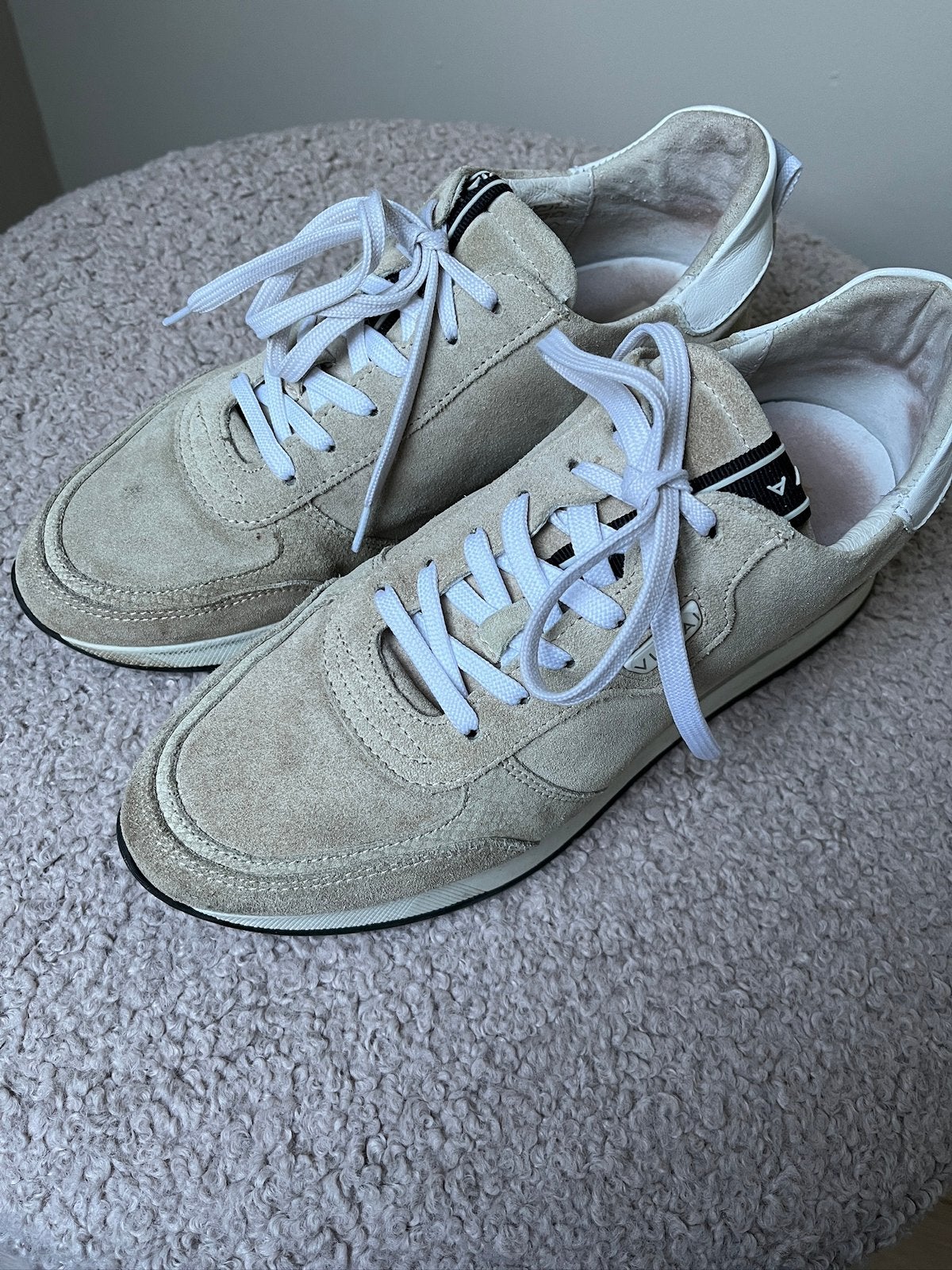 Via vai sneaker beige geheel leer mt 39, Kleding | Dames, Schoenen, Beige, Ophalen of Verzenden, Sneakers of Gympen, Gedragen