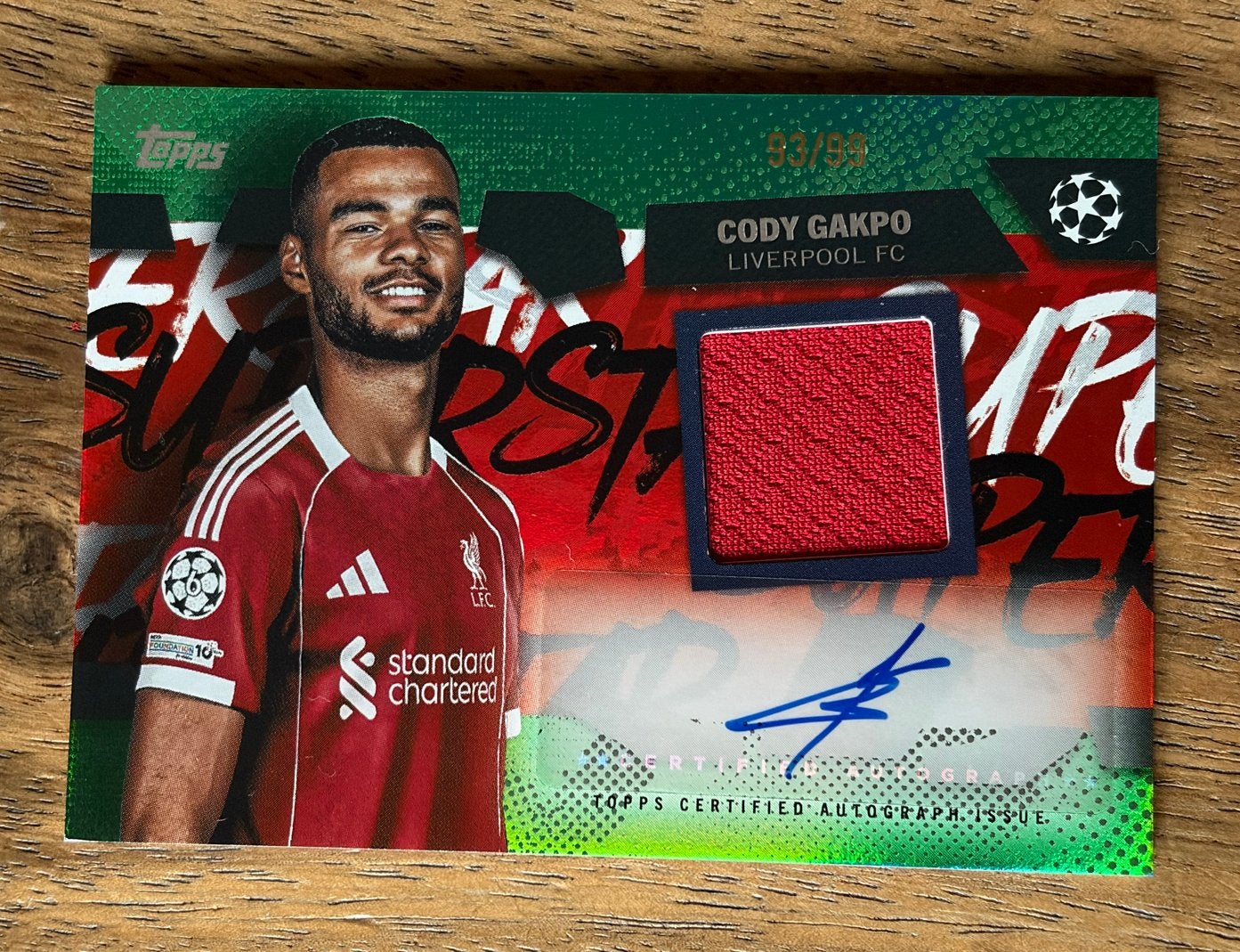 Cody Gakpo Topps Superstar Autographed Relic Card Liverpool, Verzenden, Zo goed als nieuw, Buitenlandse clubs, Spelerskaart