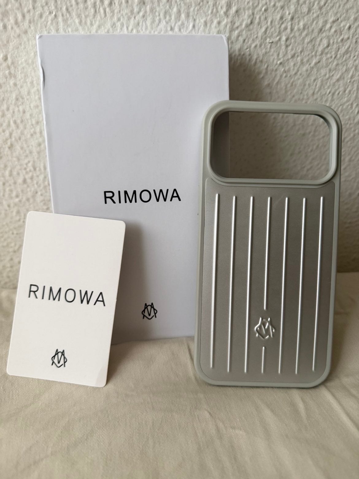 RIMOWA hoesje Iphone 17 Pro Max, Telecommunicatie, Ophalen of Verzenden, Nieuw