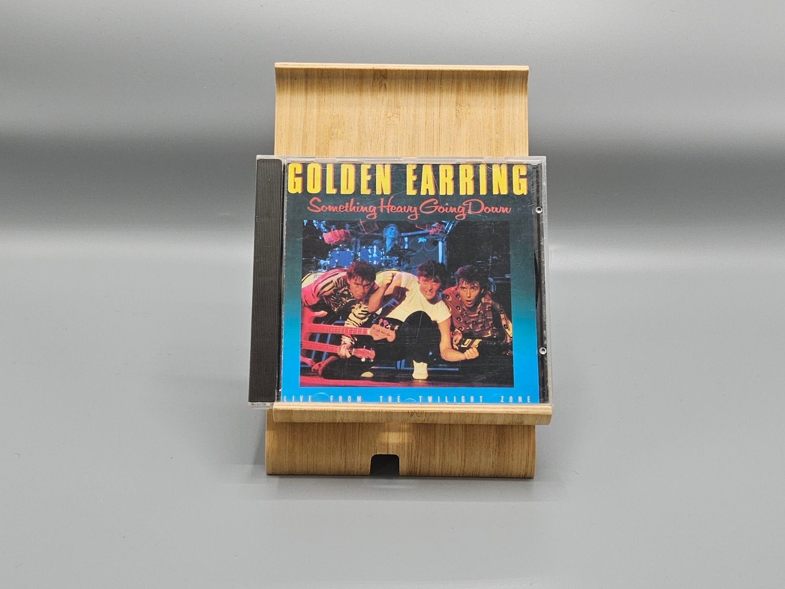 Golden Earring - Something Heavy Going Down cd, Cd's en Dvd's, Cd's | Rock, Ophalen of Verzenden, Zo goed als nieuw, Live-album