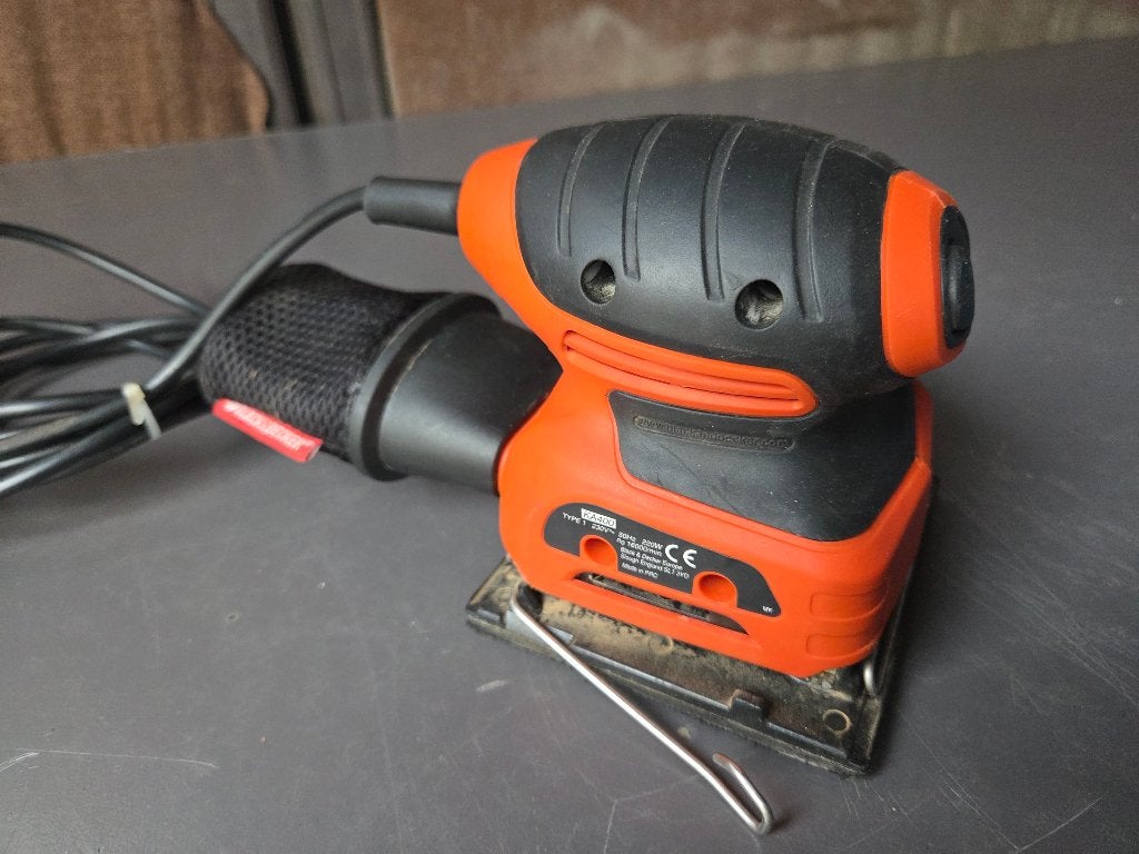 Black & Decker KA400, Ophalen of Verzenden, Nieuw, 1200 watt of meer, Vlakschuurmachine