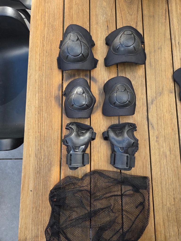 Skate beschermset voor kinderen maat M, Ophalen of Verzenden, Zo goed als nieuw, Kinderen, Bescherming