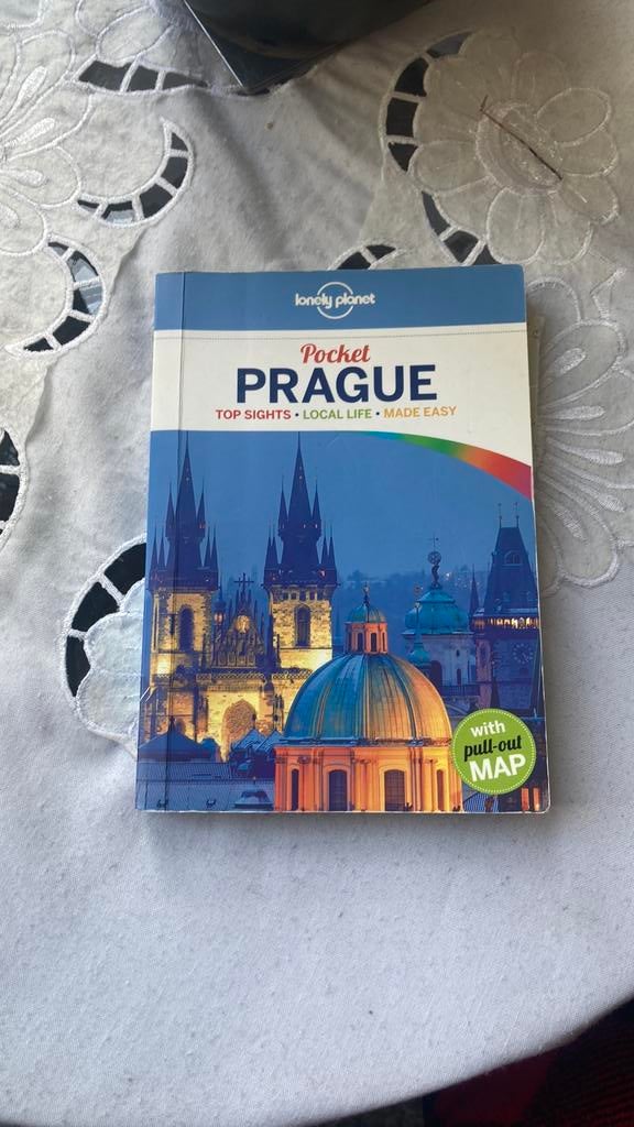 Praag, Europa, Ophalen of Verzenden, Reisgids of -boek, Gelezen
