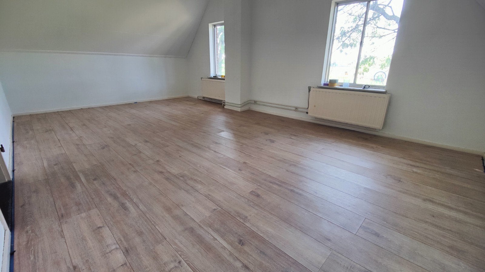 Restpartij Duits laminaat – lichte eikenlook – ca. 11+ m², Ophalen, Gebruikt, 50 tot 150 cm, 10 m² of meer