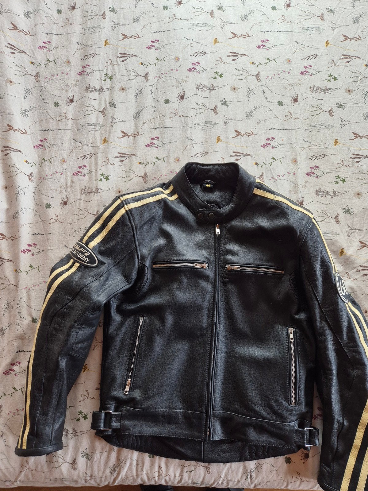 Zo goed als nieuwe leren motorjas Difi, maat 48, Motoren, Kleding | Motorkleding, Heren, Difi, Jas | leer, Ophalen of Verzenden