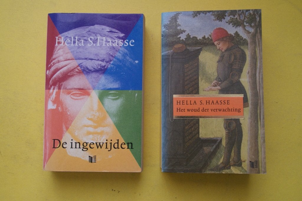 2xHella S. Haasse - De ingewijden & Het woud der verwachting, Ophalen of Verzenden, Zo goed als nieuw, Nederland, Hella S. Haasse