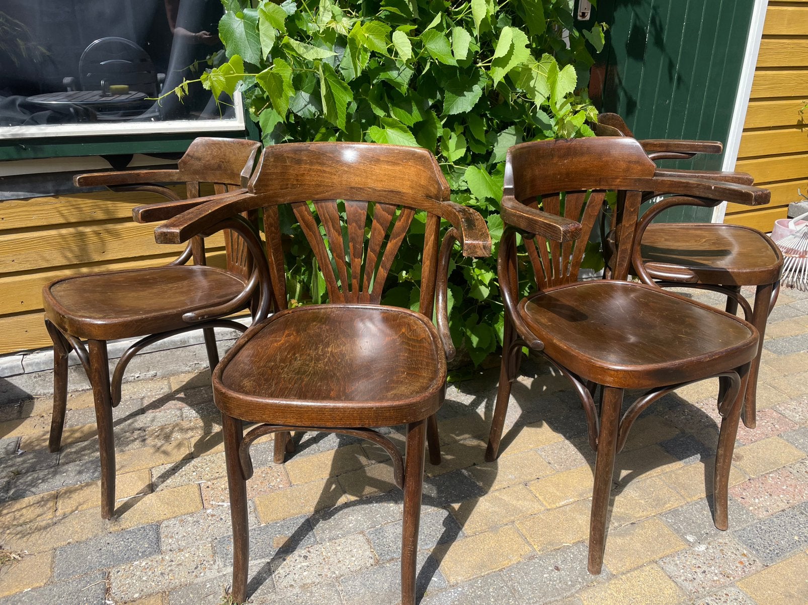 4 authentieke caféstoelen, Ophalen