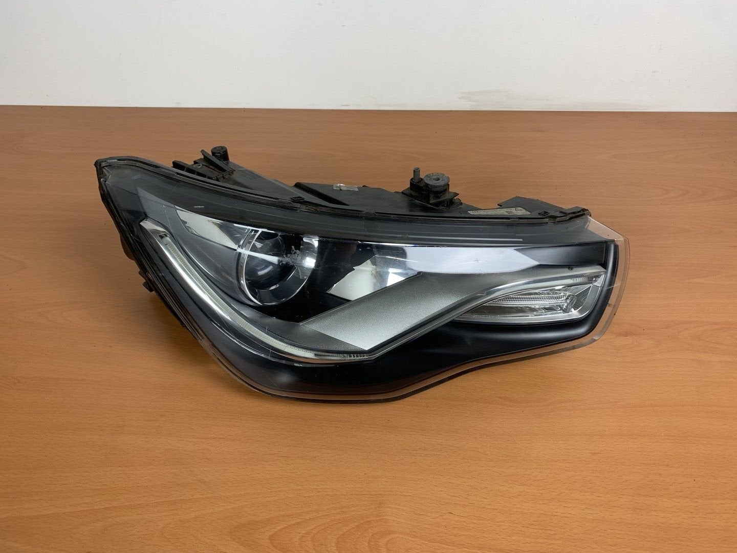 koplamp rechts audi A1 xenon / Led 2010 tot 2015 8X0941004M, Auto-onderdelen, Gebruikt, -, -, -