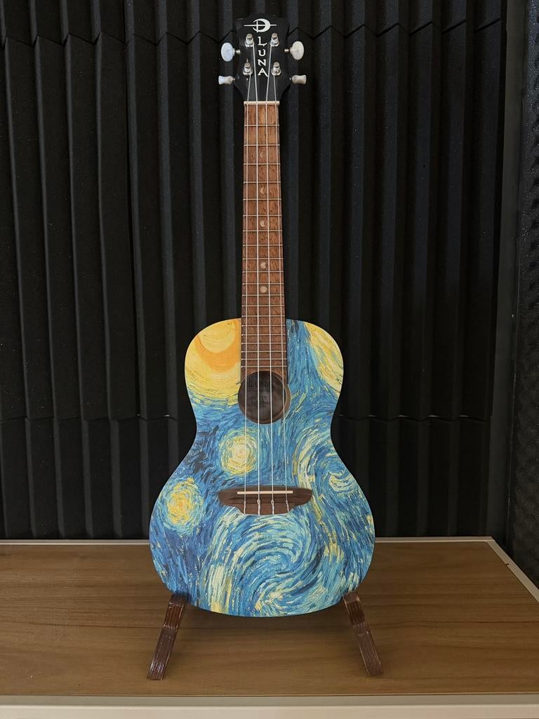 Luna Ukulele (Starry Night) + standaard + band – mooie set!, Muziek en Instrumenten, Ophalen of Verzenden, Zo goed als nieuw, Hollow body