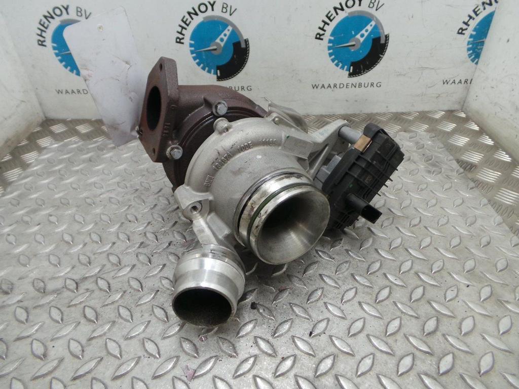TOYOTA VERSO TURBO 2015, Ophalen of Verzenden, Gebruikt, Stiba lid