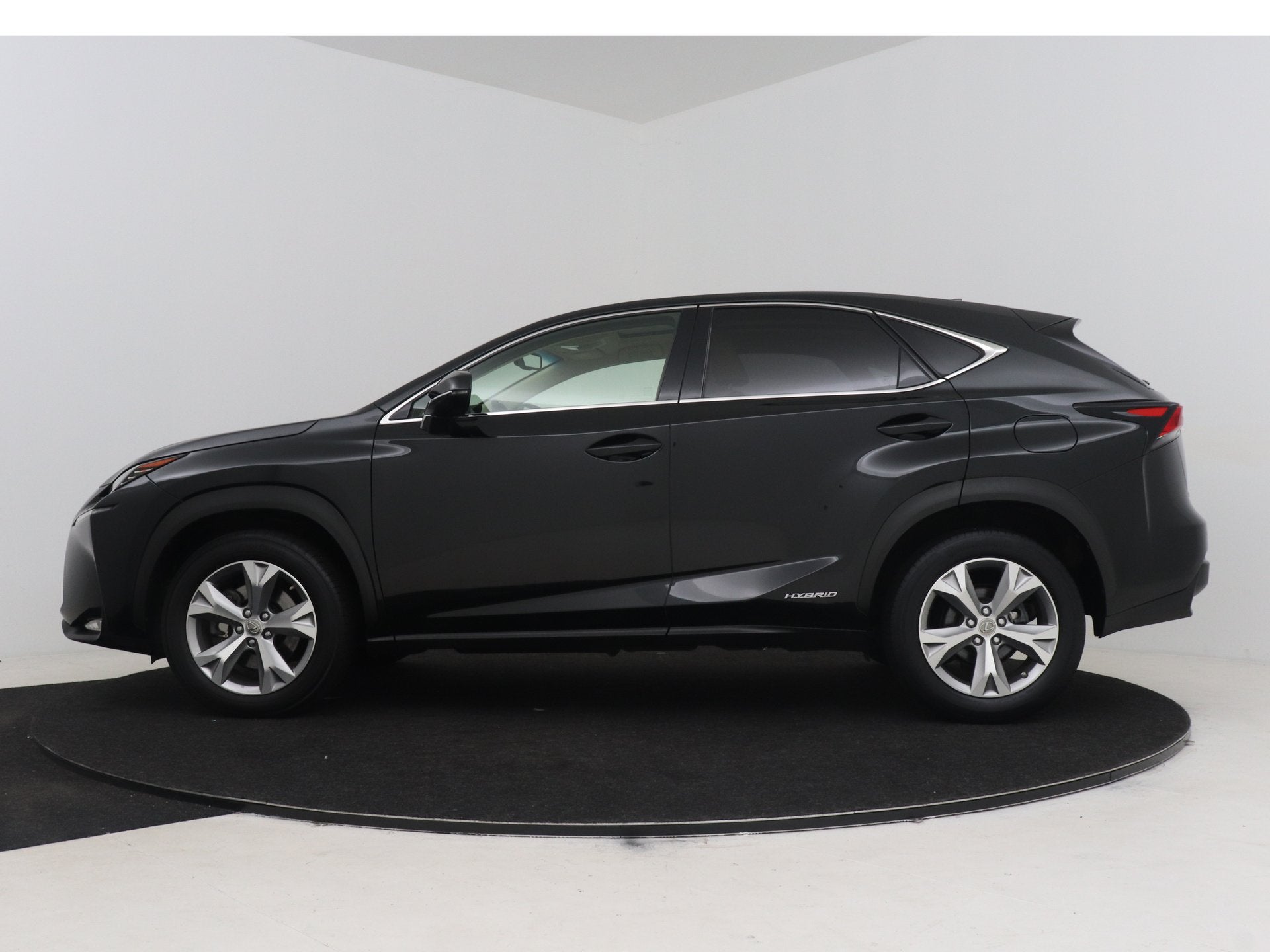 Lexus NX 300h AWD President Line Limited | Dealer Onderhoude, Auto's, Automaat, Gebruikt, Leder, Bedrijf