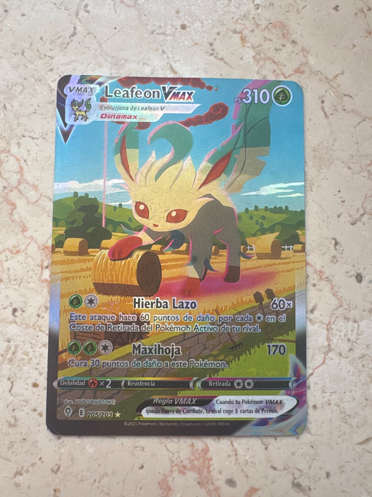 Pokémon Kaart Leafeon VMAX 205/203, Ophalen of Verzenden, Zo goed als nieuw, Losse kaart