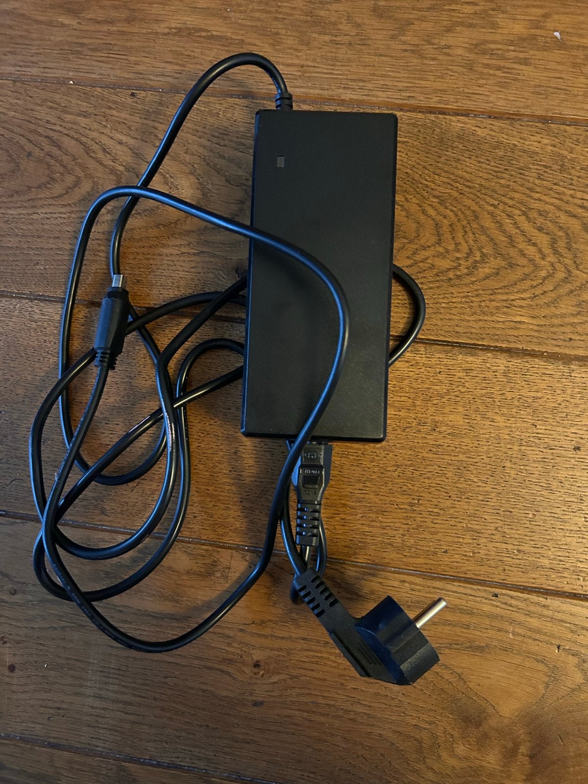 Nieuwe Cortina/Phylion/Joycube/Accell Sportdrive Lader 42V, Zo goed als nieuw