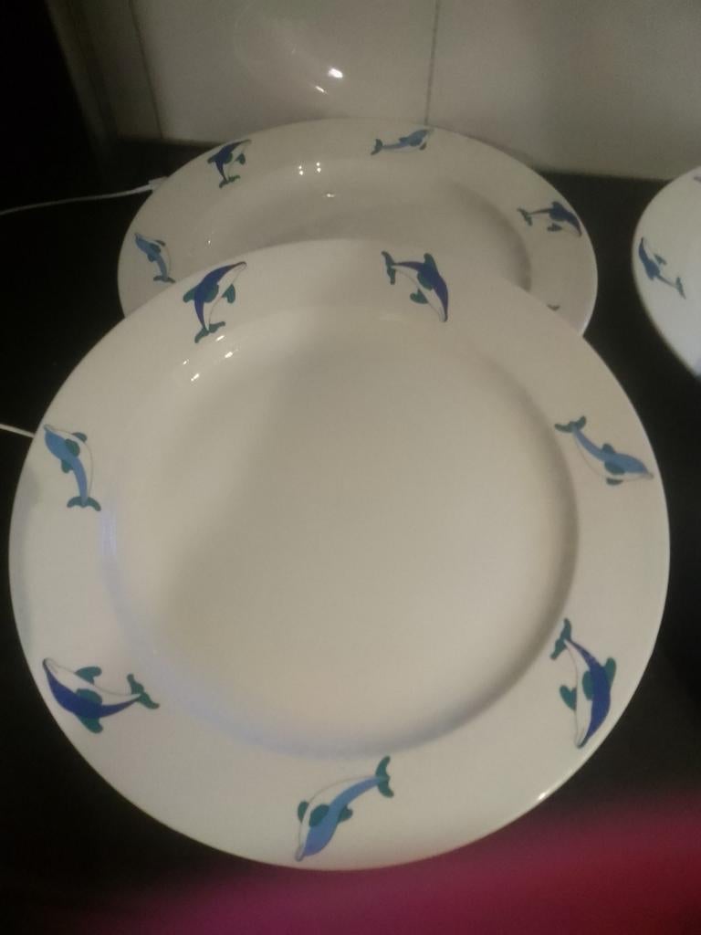 Set van 4 witte borden met dolfijnen, Huis en Inrichting, Keuken | Servies, Ophalen of Verzenden