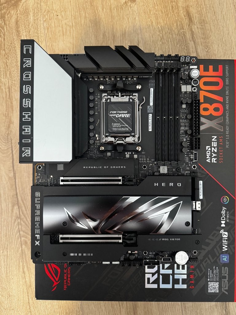 Asus Crosshair X870E HERO, Gebruikt, Ophalen of Verzenden, DDR5, Am5