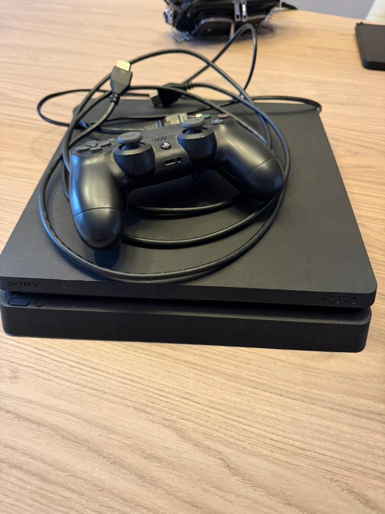 Playstation 4, Spelcomputers en Games, Spelcomputers | Sony PlayStation 4, Ophalen, Zo goed als nieuw, Met 1 controller, Original