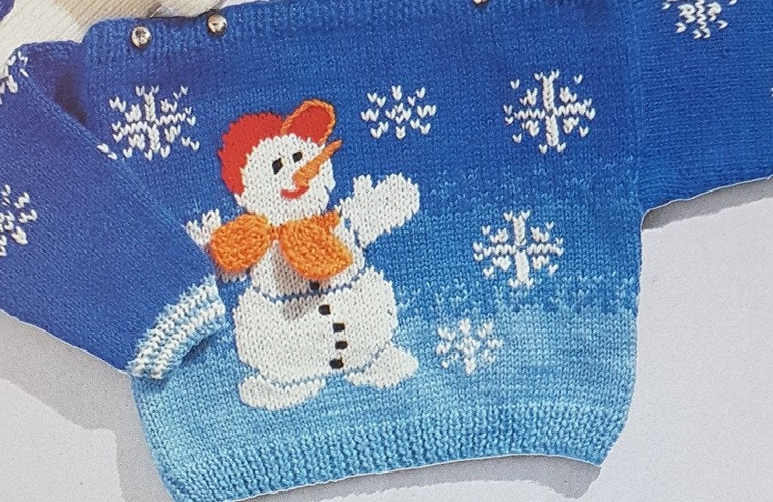 Sneeuwpop met pet en losse sjaal trui breipatroon, Ophalen of Verzenden, Zo goed als nieuw, Breien, Patroon of Boek