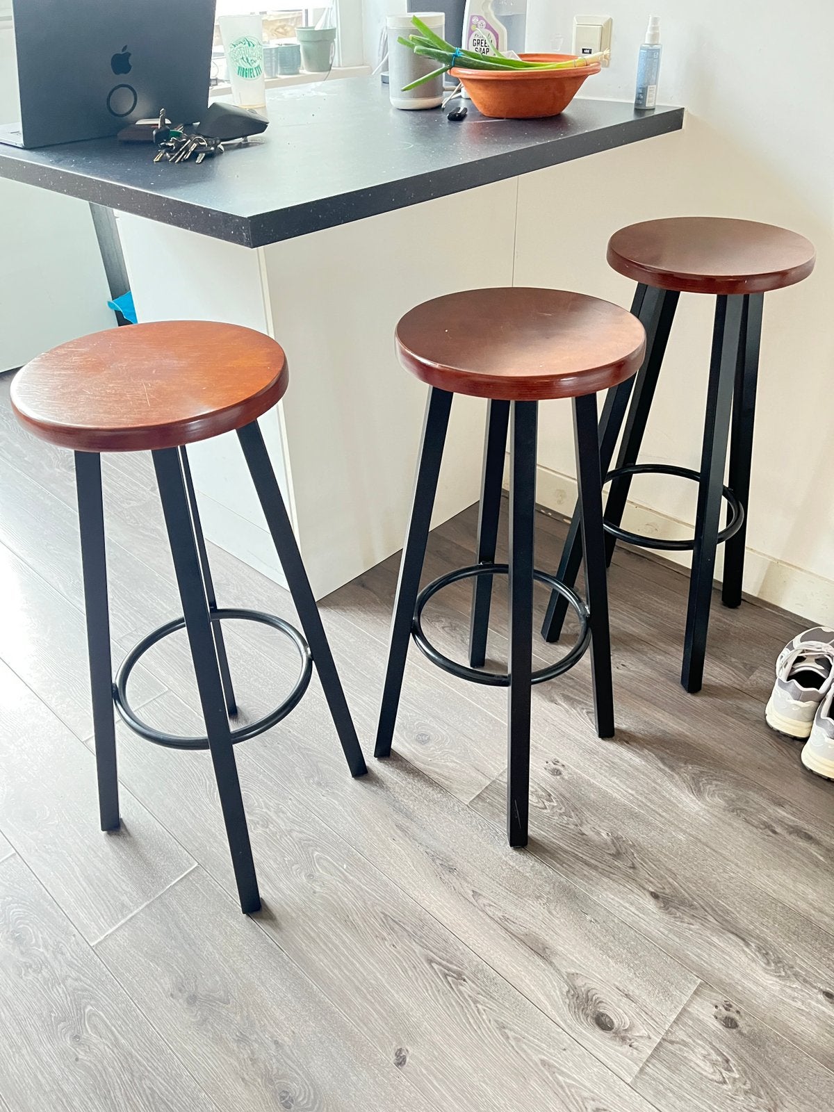 Barkrukken robuust kroeg hereca cafe bar 3 kruk hout staal, Ophalen, Zo goed als nieuw, Hout, 60 tot 90 cm