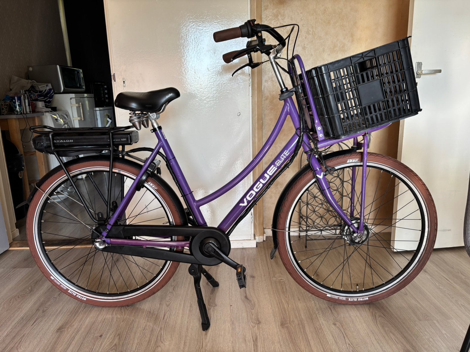 Vogue Elite elektrische fiets met mandje, 53 tot 56 cm, Versnellingen, Zo goed als nieuw, Ophalen